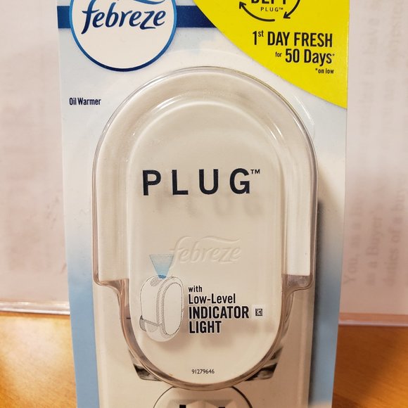 FEBREZE OIL WARMER PLUG IN - Picture 1 of 2